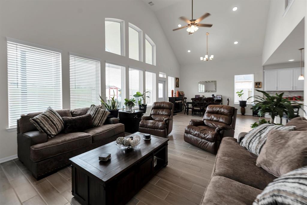 401 Twin Lakes Boulevard, West Columbia, Texas image 26