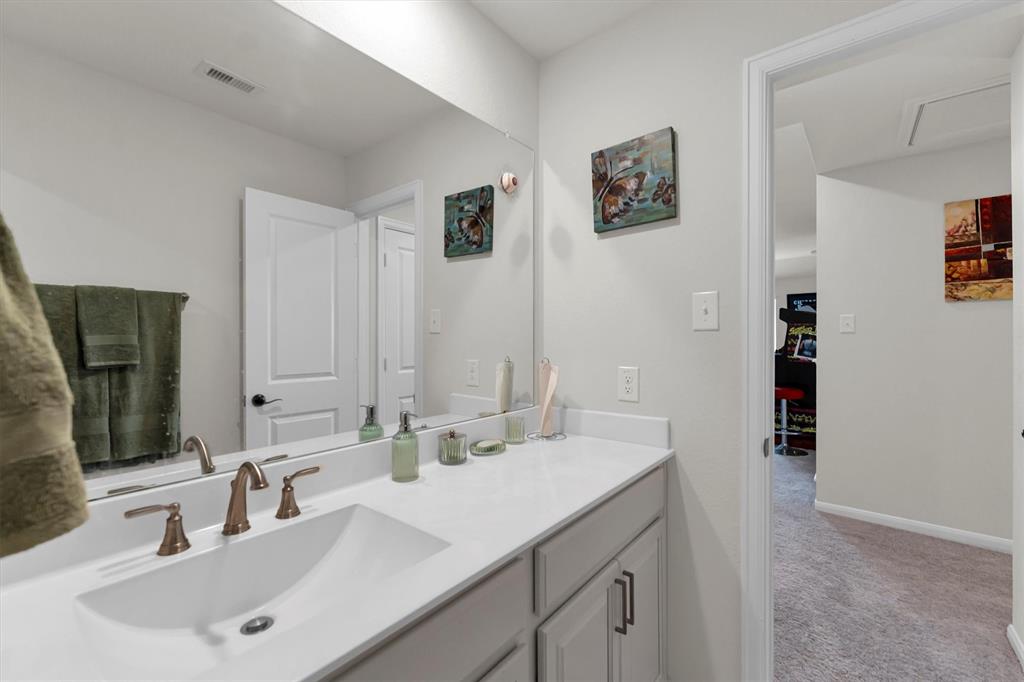 401 Twin Lakes Boulevard, West Columbia, Texas image 39