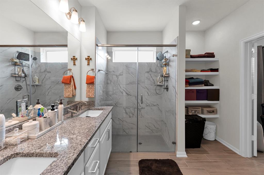 401 Twin Lakes Boulevard, West Columbia, Texas image 33