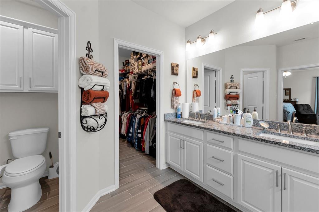 401 Twin Lakes Boulevard, West Columbia, Texas image 34