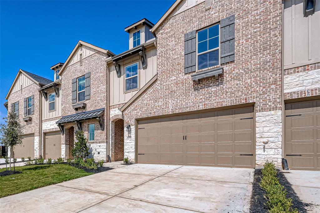 6570 Scarlet Pond Lane