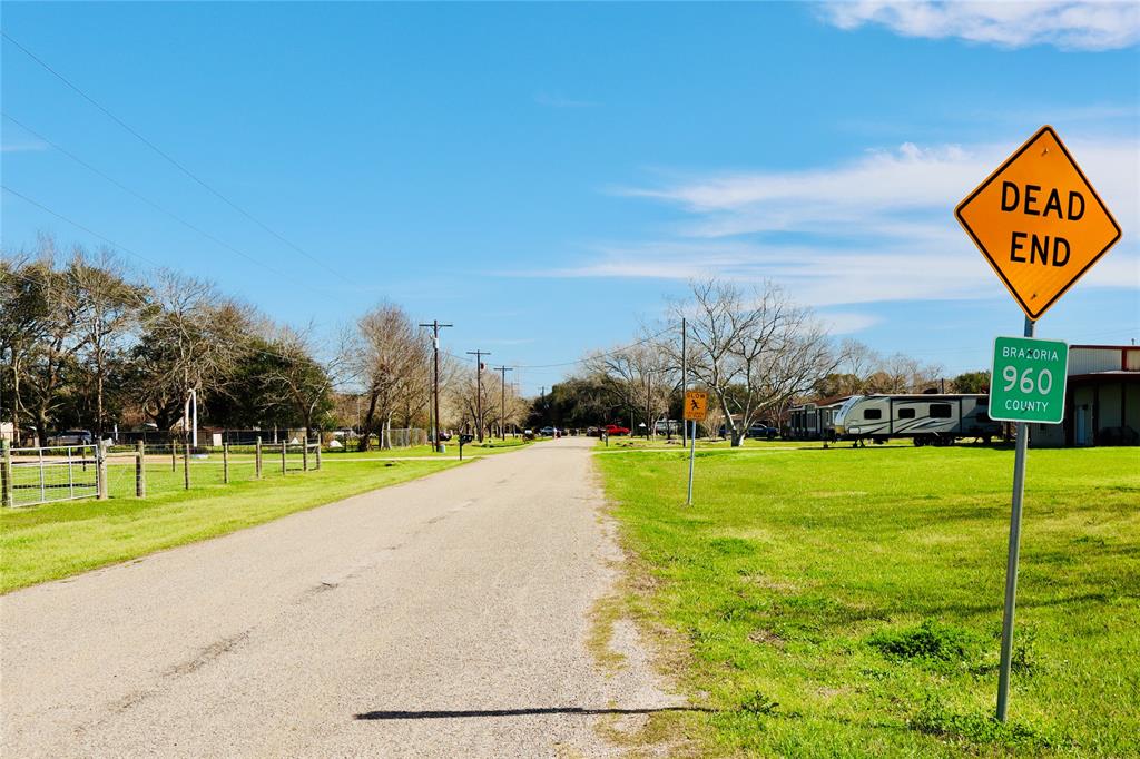 3901 County Road 960, Alvin, Texas image 19