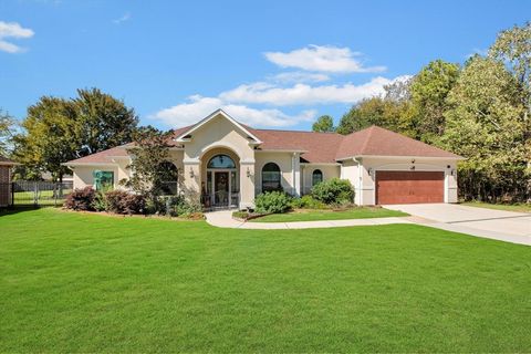 Single Family Residence in Montgomery TX 11743 Grand Pond Drive.jpg