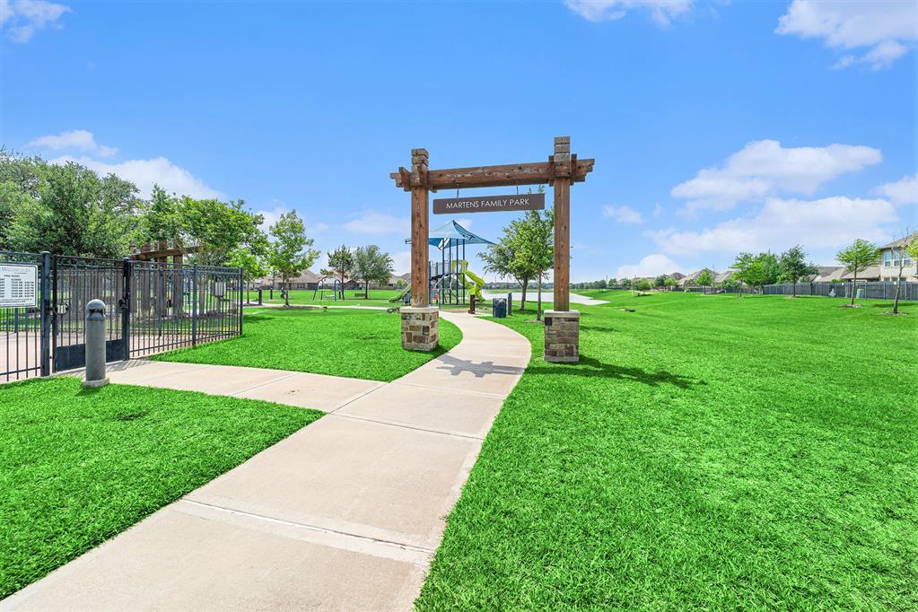 18106 Serene Shore Drive, Cypress, Texas image 22