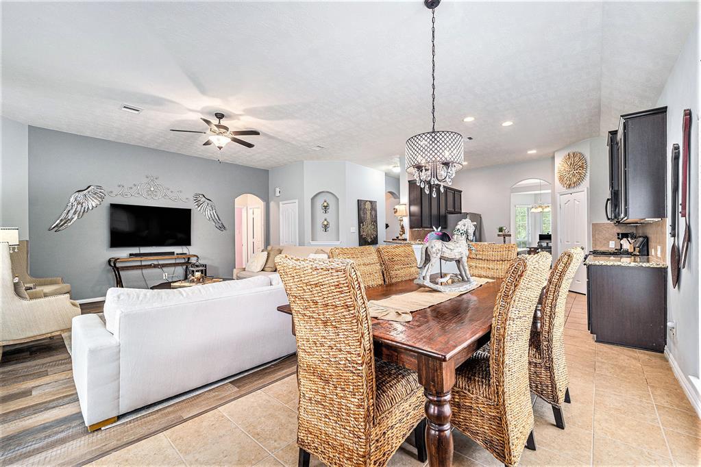 18106 Serene Shore Drive, Cypress, Texas image 11