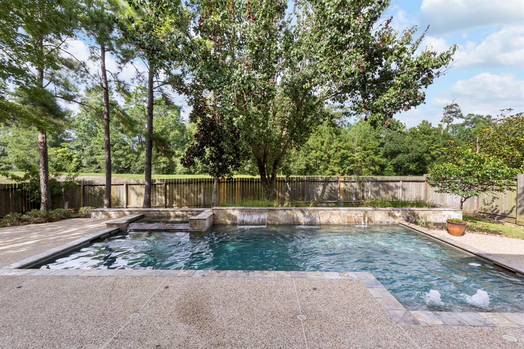 174 N Hazelcrest Circle