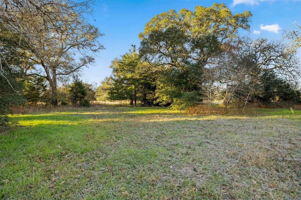 1038 County Road 207 Road, Weimar, Texas image 9