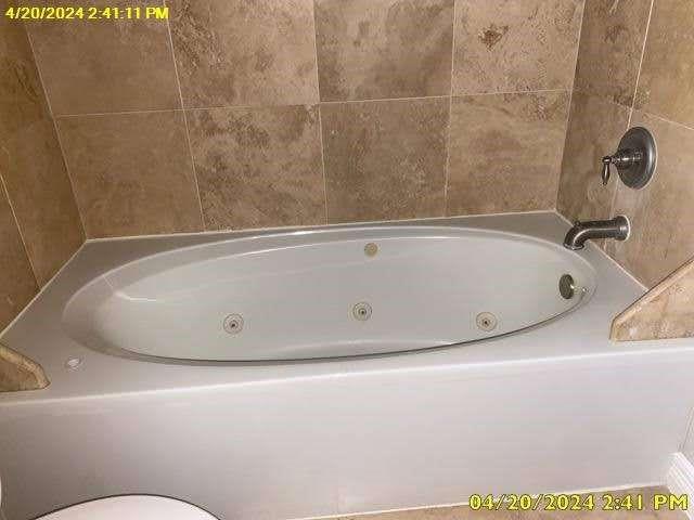 7039 Kingston Cove Lane #303, Willis, Texas image 8