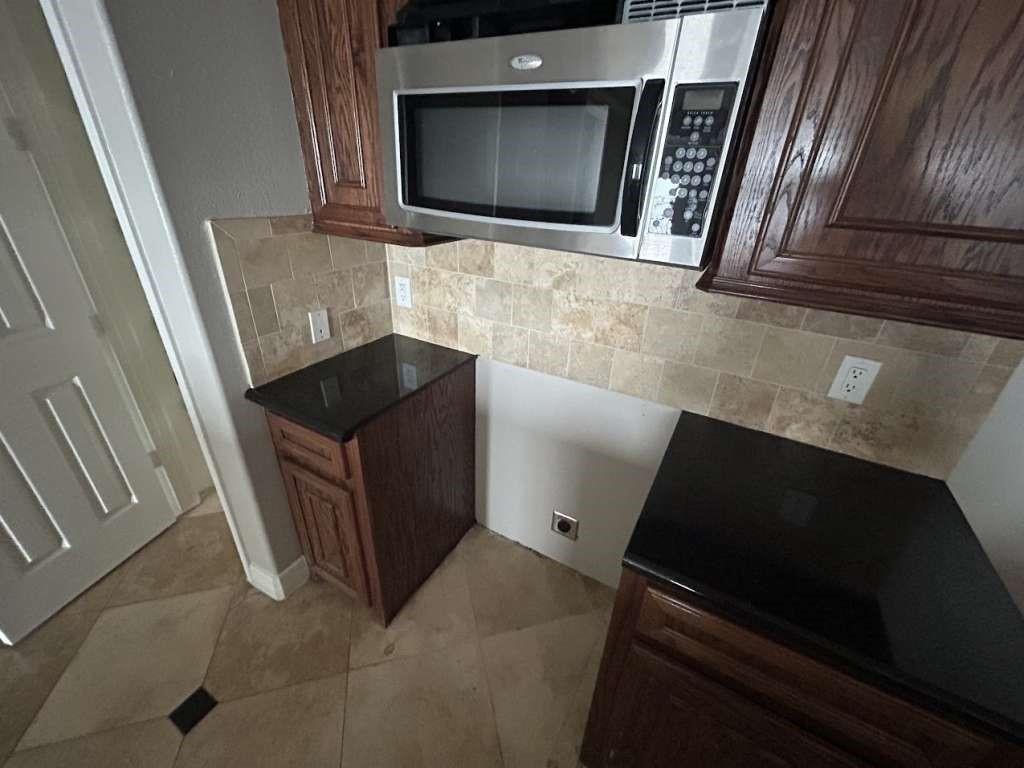 7039 Kingston Cove Lane 303