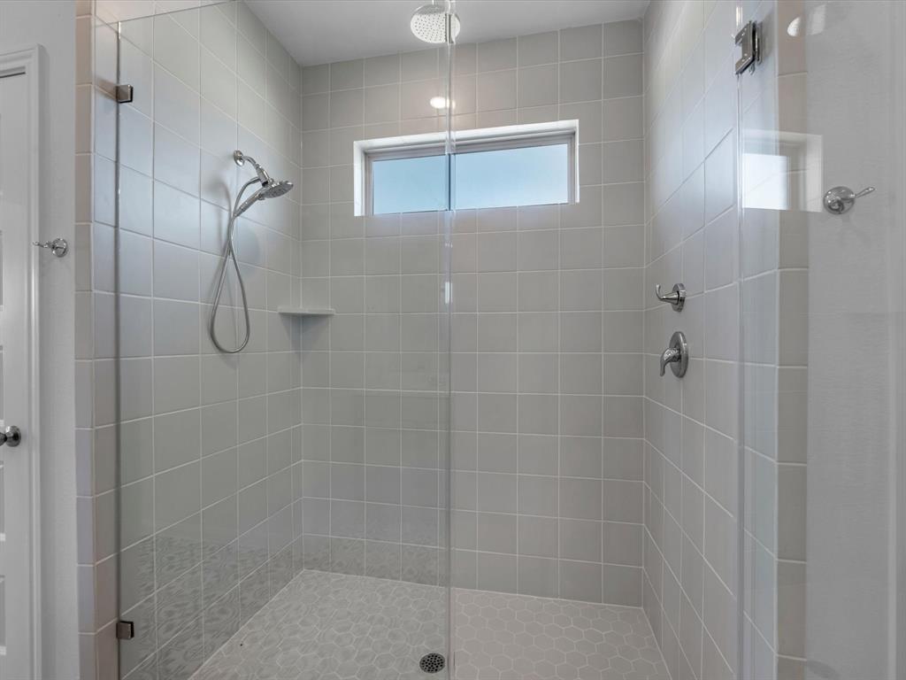 401 County Road 3081, Cleveland, Texas image 15