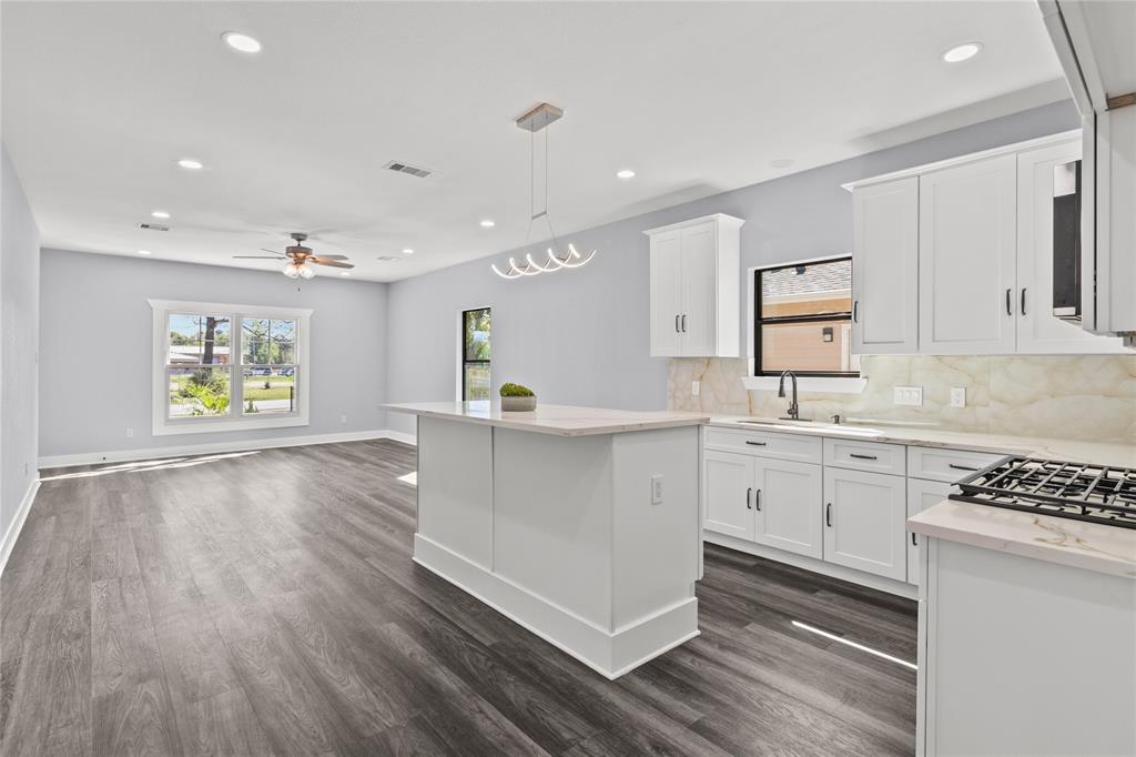 909 Nevell Street, Cleveland, Texas image 2