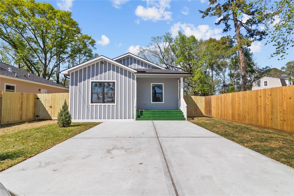 909 Nevell Street, Cleveland, Texas image 1