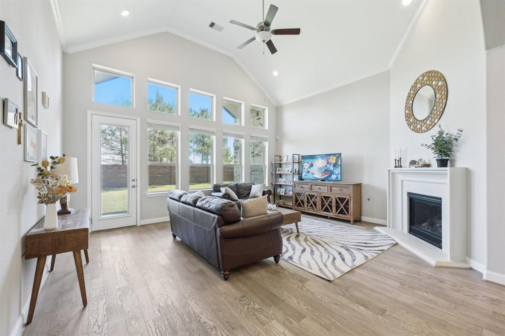 1611 Carriage Oaks Lane, Katy, Texas image 8
