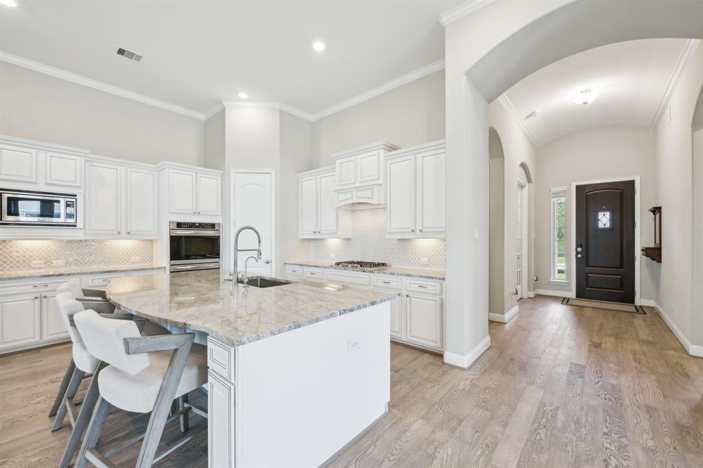 1611 Carriage Oaks Lane, Katy, Texas image 12
