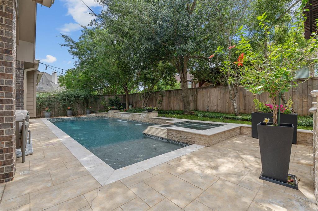 6 Red Wagon Drive, The Woodlands, Texas image 44