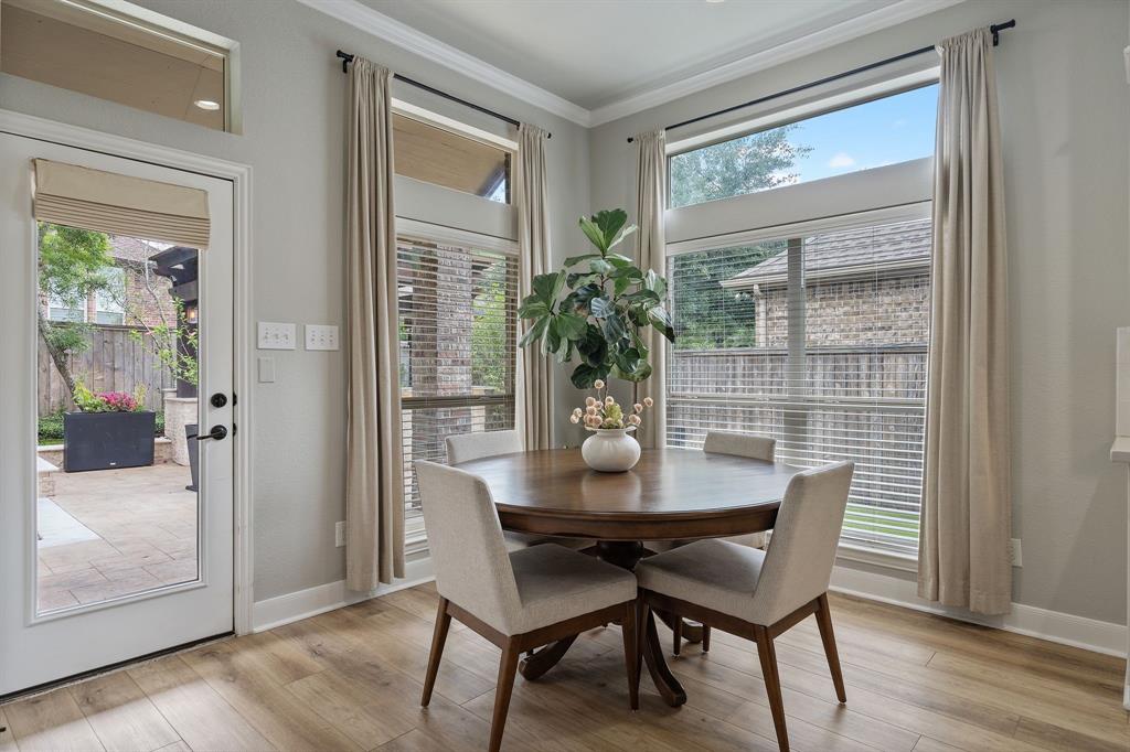 6 Red Wagon Drive, The Woodlands, Texas image 17
