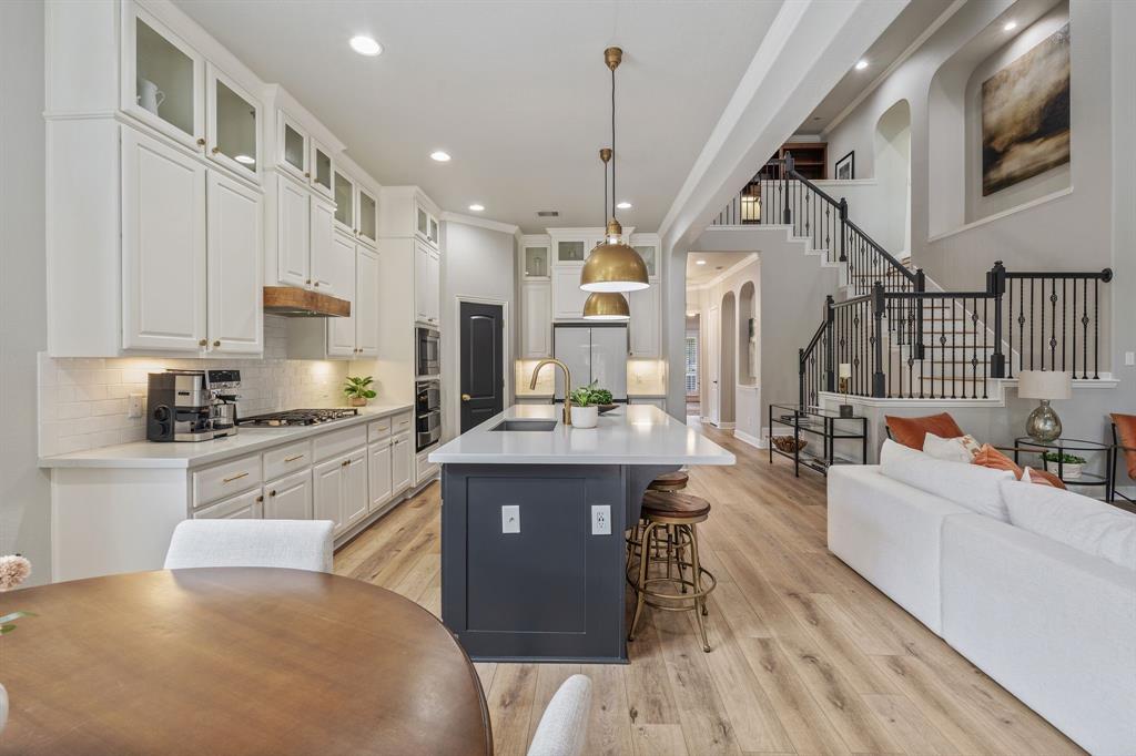 6 Red Wagon Drive, The Woodlands, Texas image 13