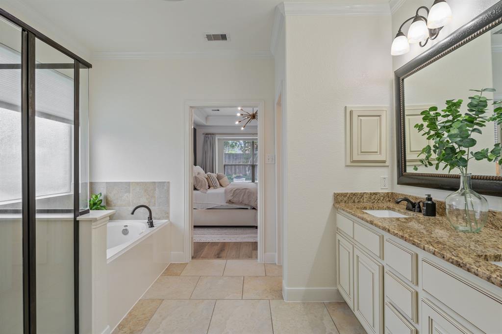 6 Red Wagon Drive, The Woodlands, Texas image 25