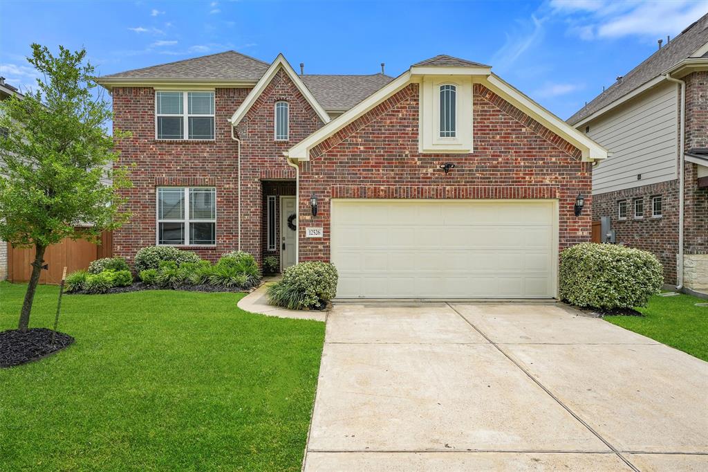 12526 Sabine Point Drive, Humble, Texas image 2