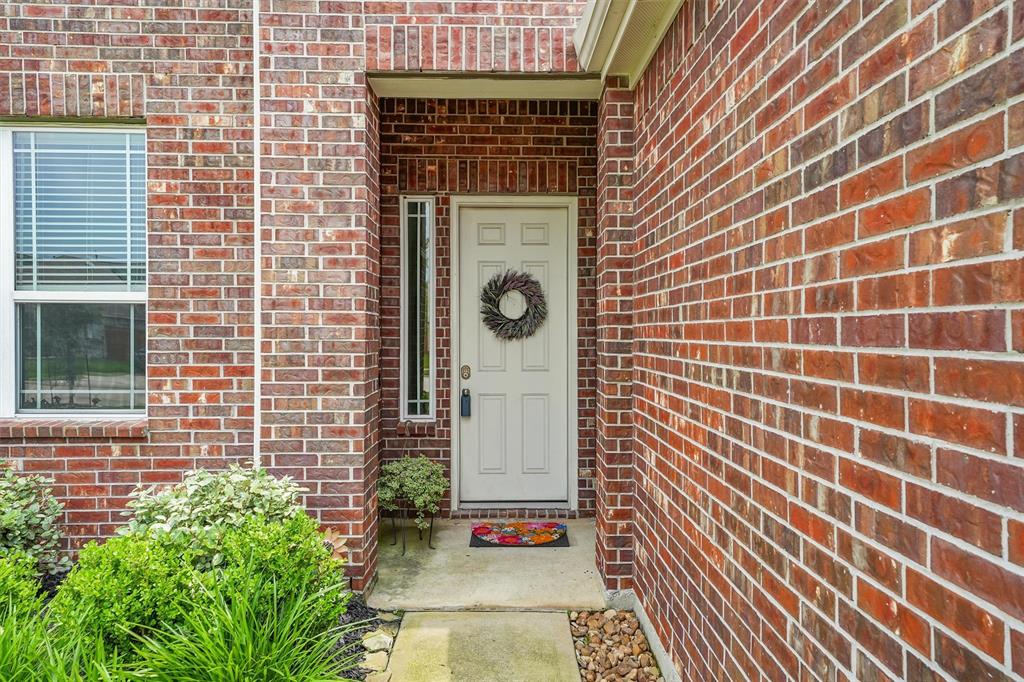 12526 Sabine Point Drive, Humble, Texas image 5