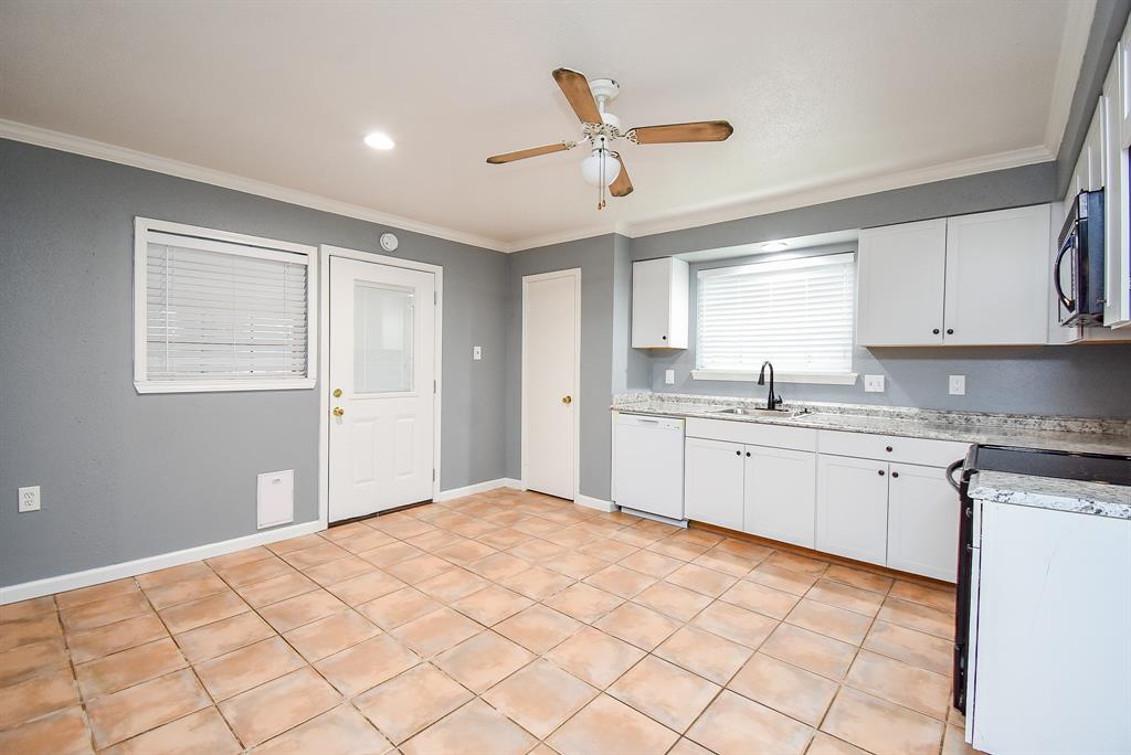 1102 Ashdale Drive, Sugar Land, Texas image 16