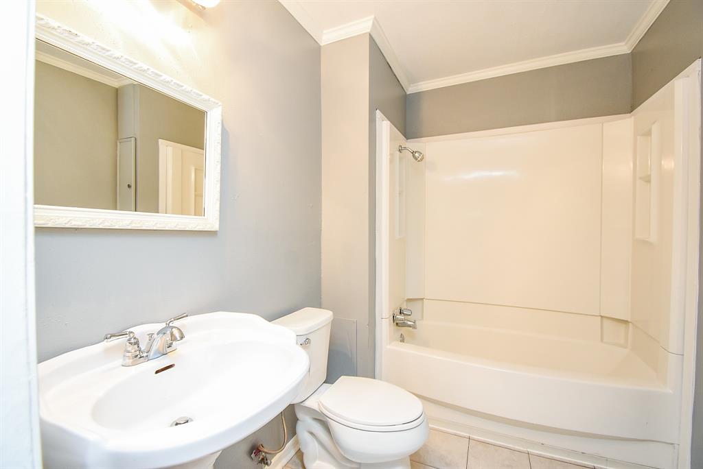 1102 Ashdale Drive, Sugar Land, Texas image 25