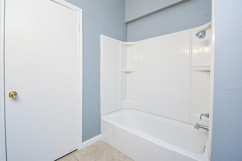 1102 Ashdale Drive, Sugar Land, Texas image 32
