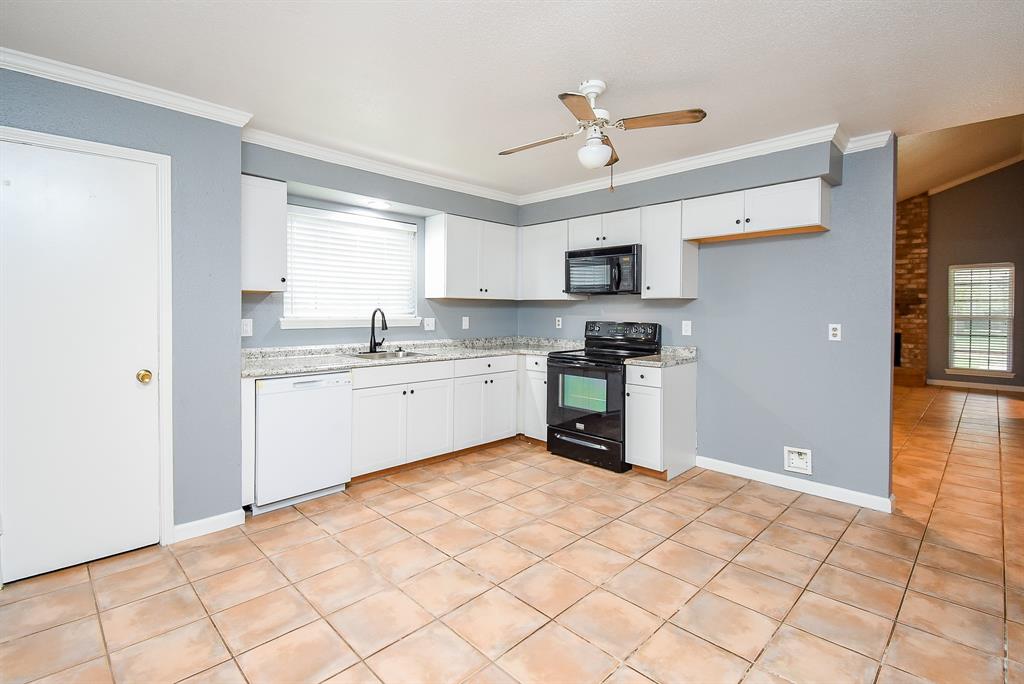 1102 Ashdale Drive, Sugar Land, Texas image 17
