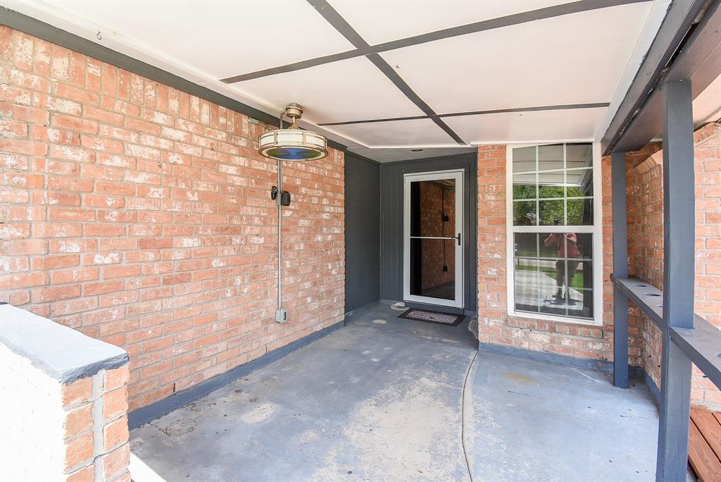 1102 Ashdale Drive, Sugar Land, Texas image 5