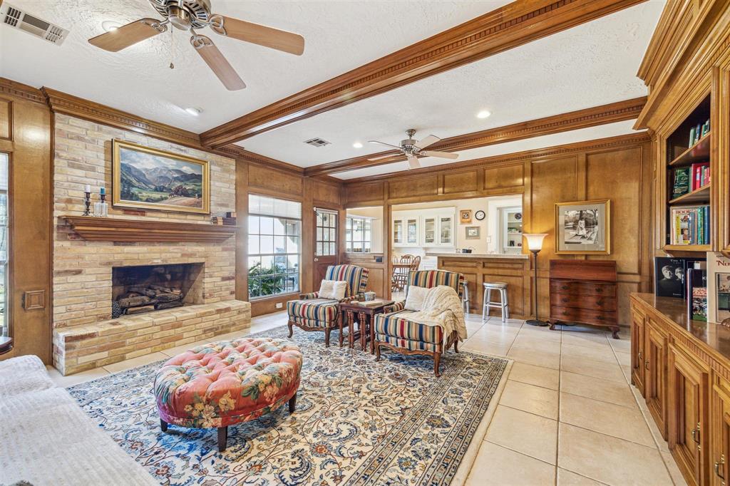 5219 Windy Lake Drive, Kingwood, Texas image 7