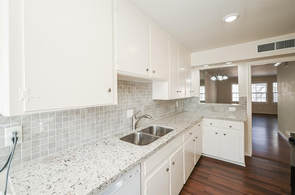 5230 Arboles Drive #4, Houston, Texas image 12