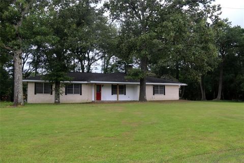 Photo of 11774 S Us Highway 69, Huntington, TX 75949 (MLS # 17285161)