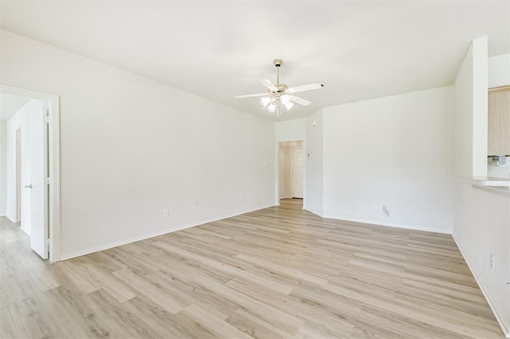 24114 Wild Horse Lane, Hockley, Texas image 7
