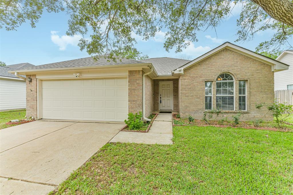 24114 Wild Horse Lane, Hockley, Texas image 2