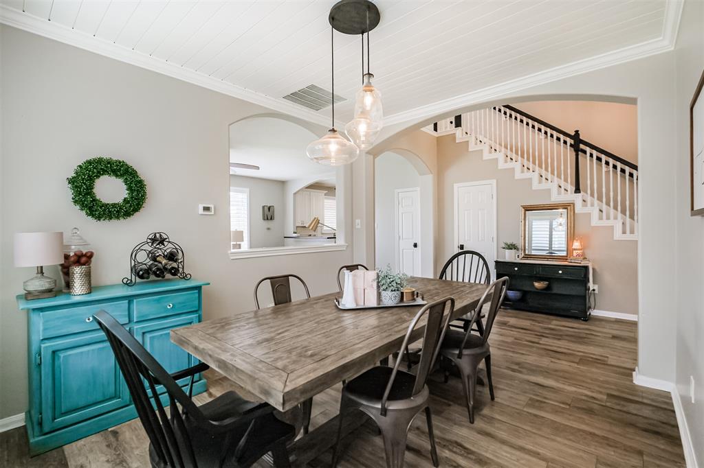 2718 Sterling Fields Drive, Pearland, Texas image 11