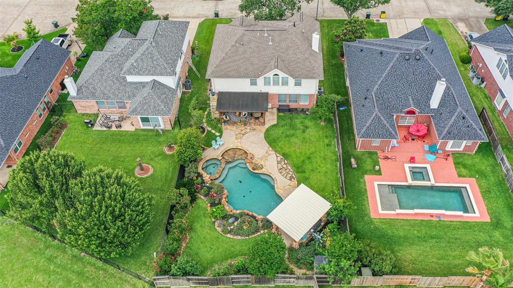 2718 Sterling Fields Drive, Pearland, Texas image 23
