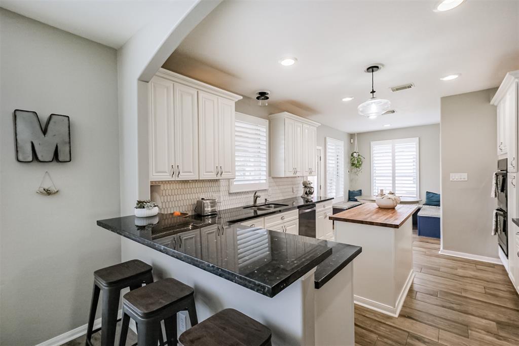 2718 Sterling Fields Drive, Pearland, Texas image 6