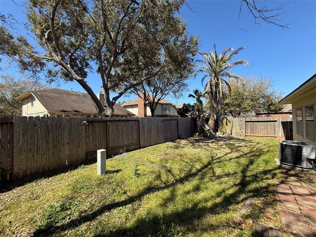 1114 Foxland Chase Street, Sugar Land, Texas image 22