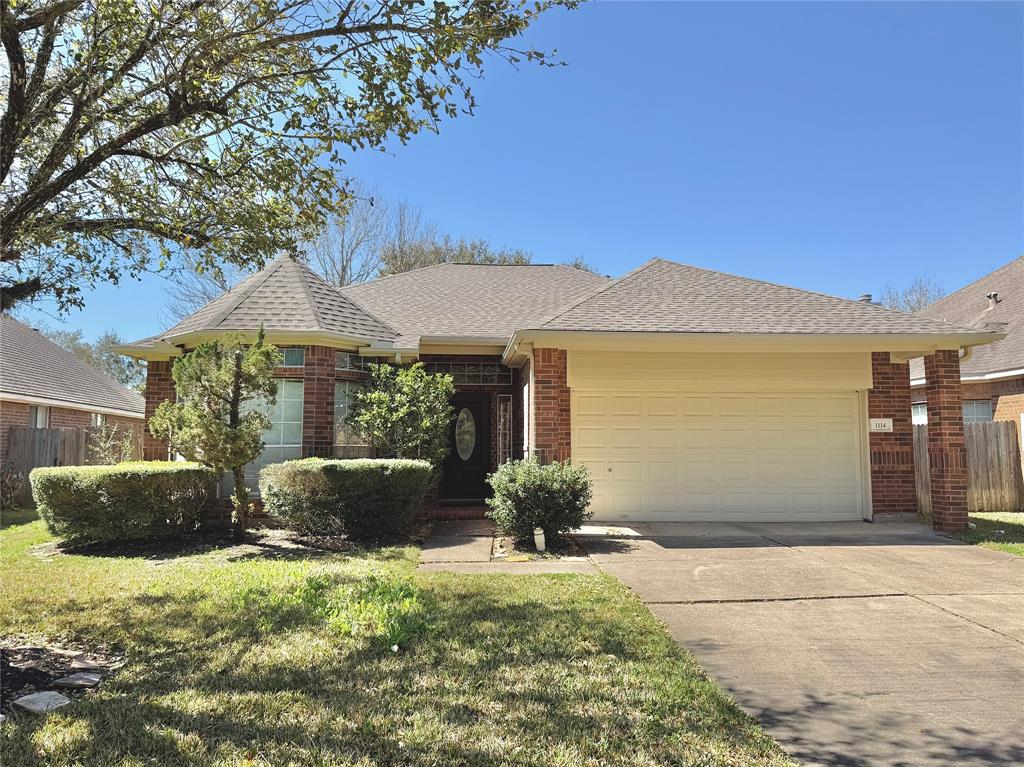 1114 Foxland Chase Street, Sugar Land, Texas image 1