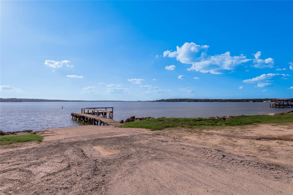 844 Harbor Point Drive, Trinity, Texas image 30