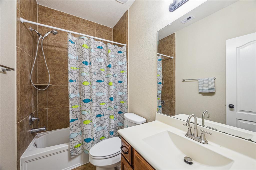 2867 Suncreek Lane, Dickinson, Texas image 12