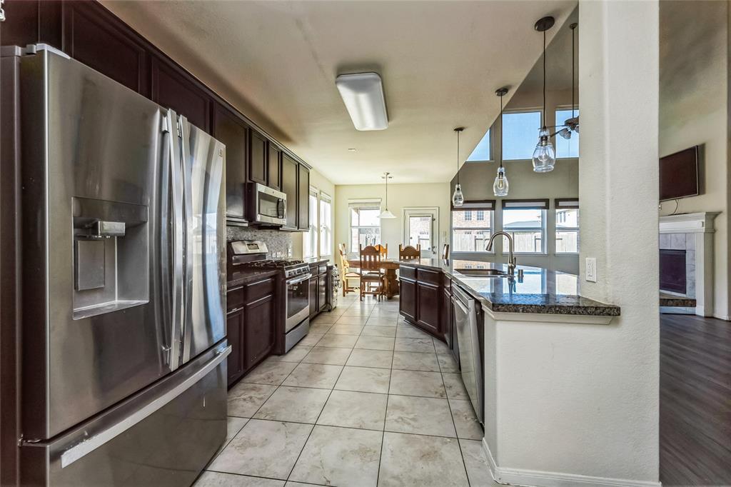 4107 Cypress Point Drive, Baytown, Texas image 14