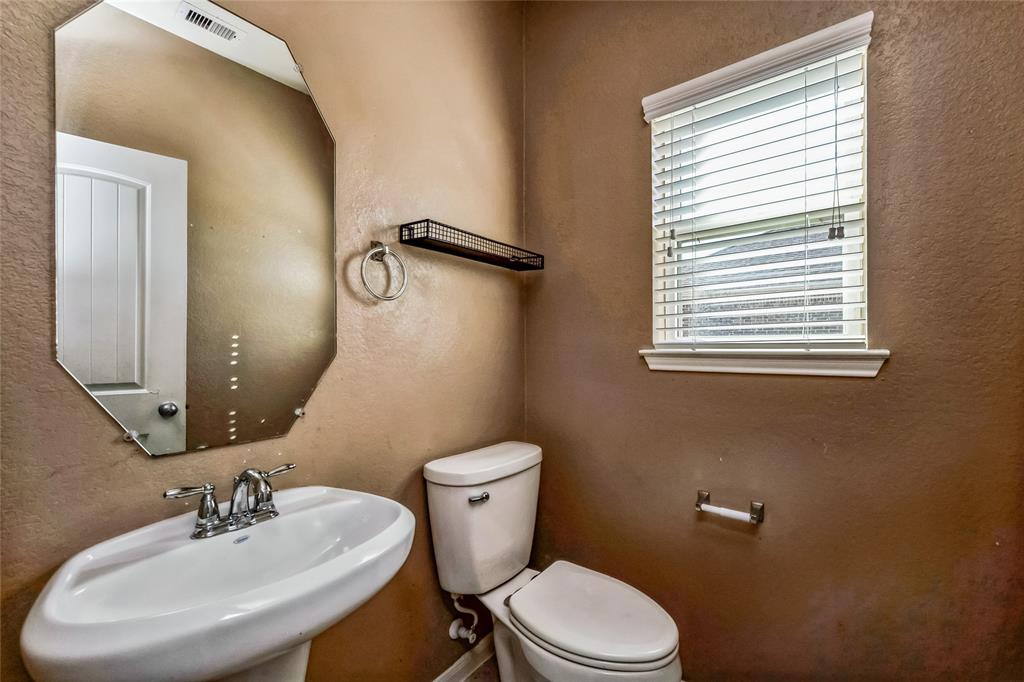 4107 Cypress Point Drive, Baytown, Texas image 22