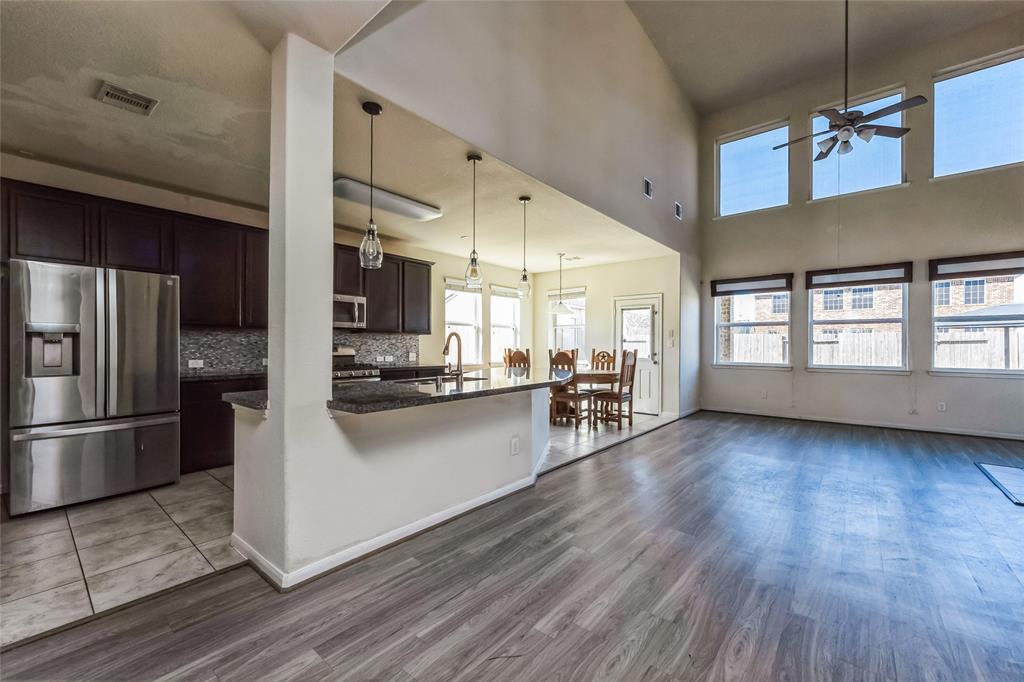 4107 Cypress Point Drive, Baytown, Texas image 11