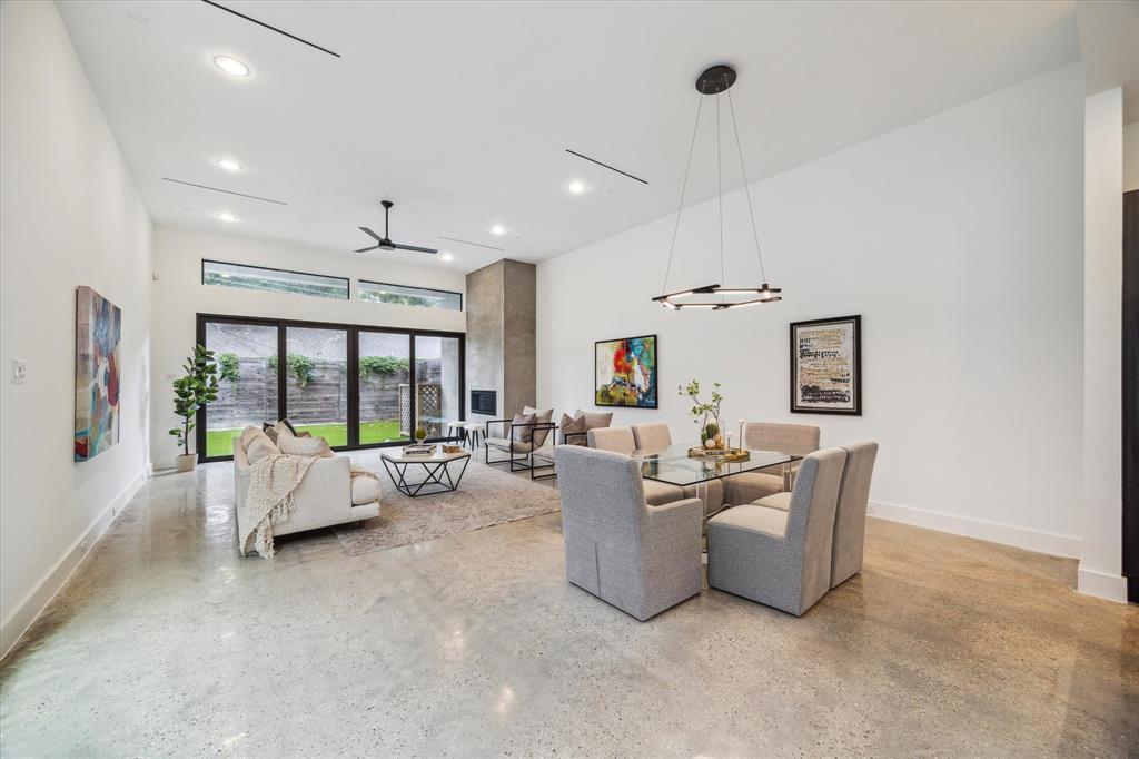 2014 Colquitt, Houston, Texas image 6