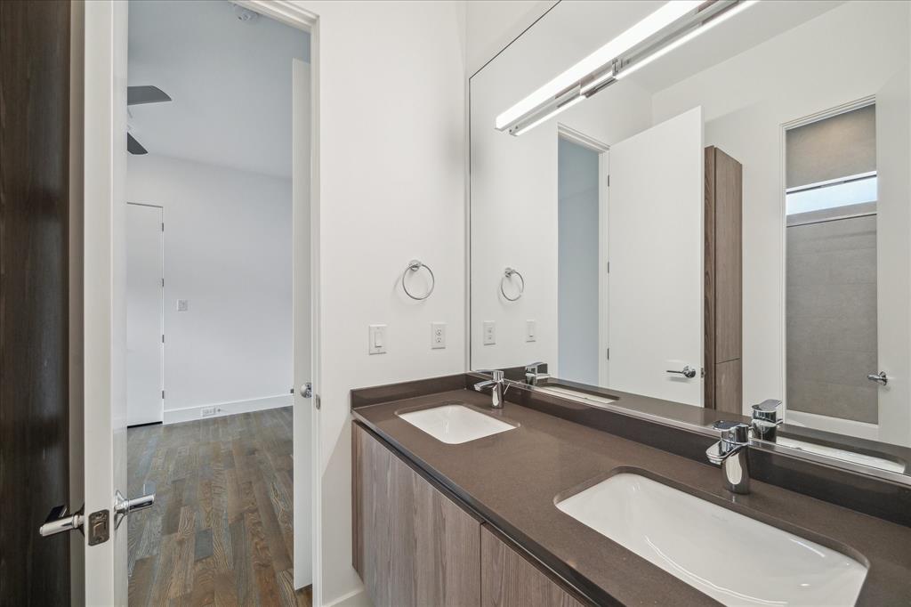 2014 Colquitt, Houston, Texas image 20