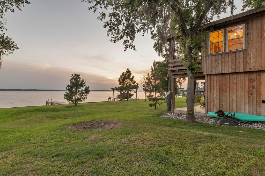 784 W Cattle Drive, Onalaska, Texas image 36