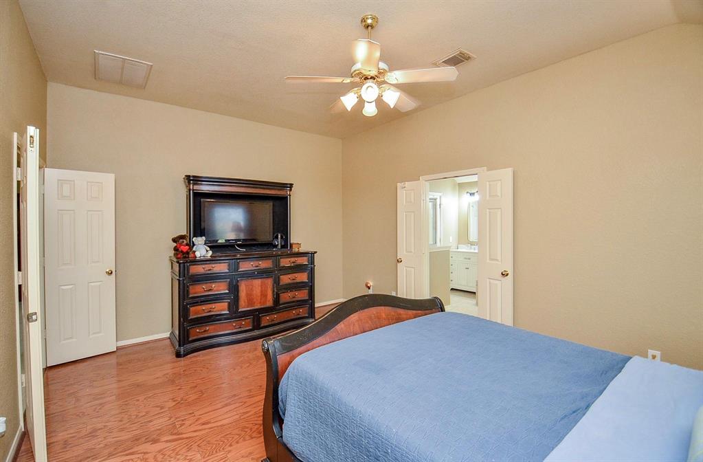 4606 Russett Lane, Sugar Land, Texas image 25