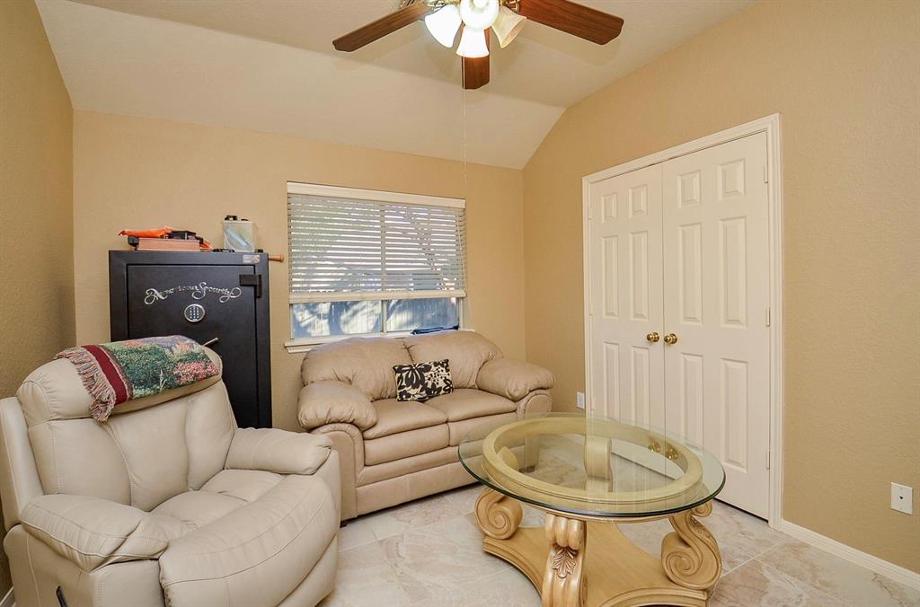 4606 Russett Lane, Sugar Land, Texas image 23