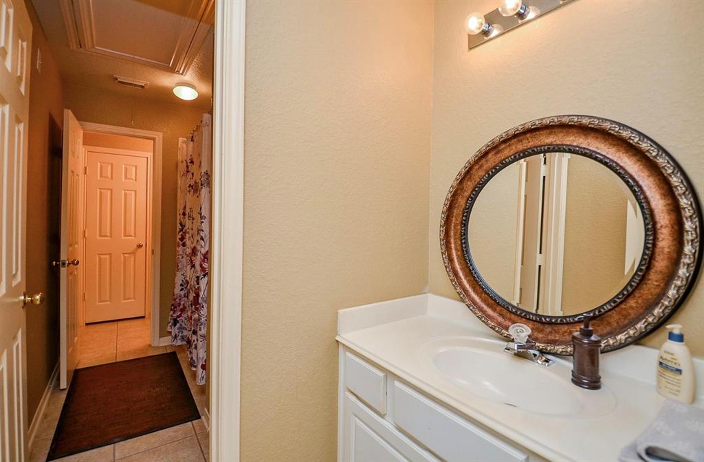 4606 Russett Lane, Sugar Land, Texas image 20